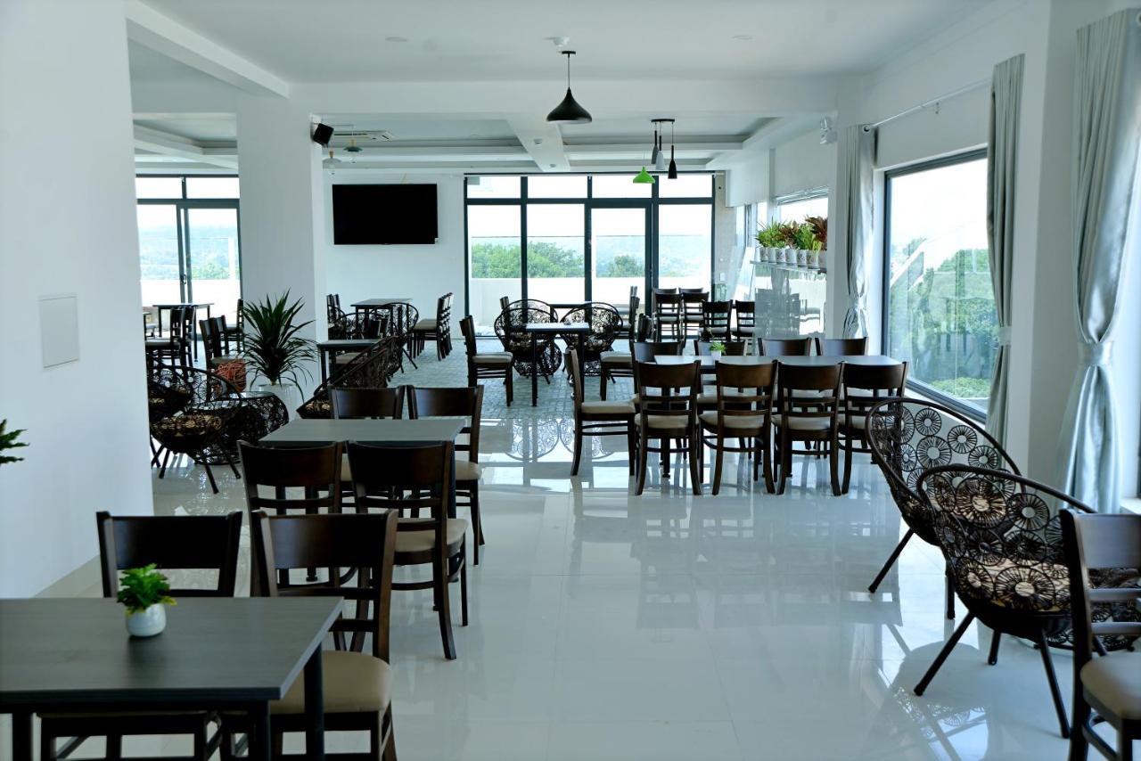 Buon Ma Thuot Hotel Esterno foto